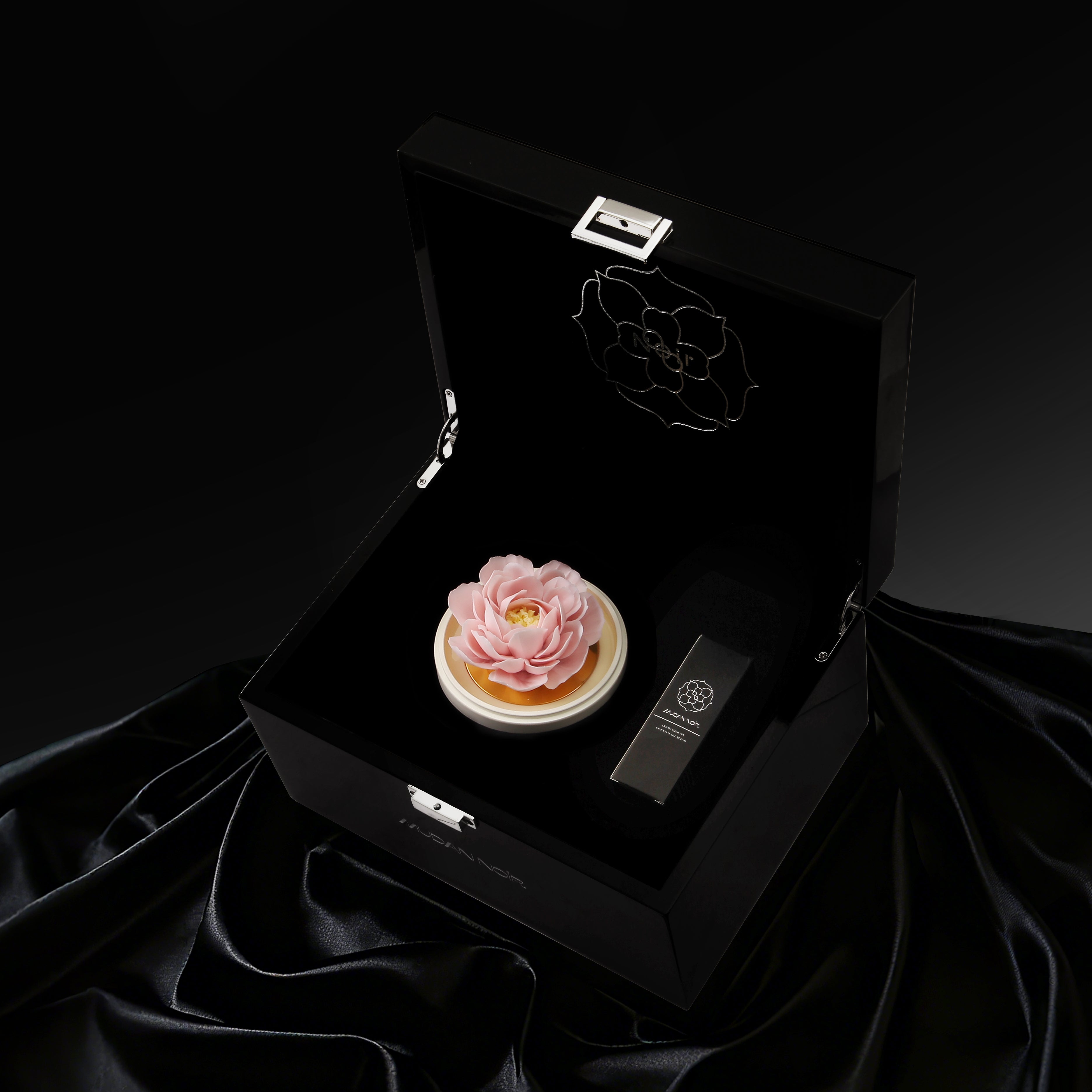 Peony of the Pavilion – Mudan Noir