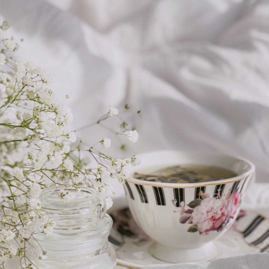 PURE WHITE TEA AROMATHERAPY ESSENTIAL OIL BLEND