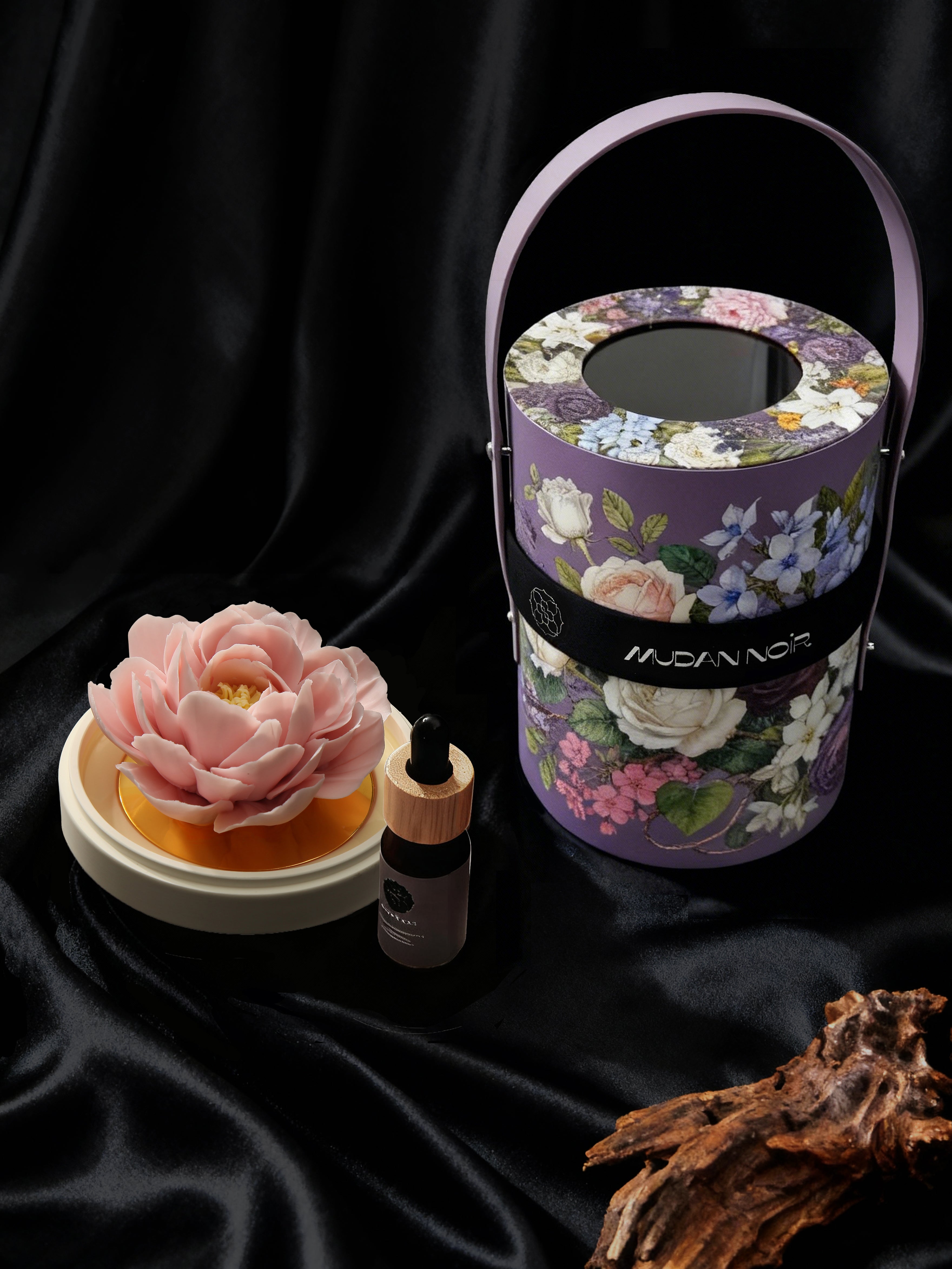 Peony of the Pavilion – Mudan Noir